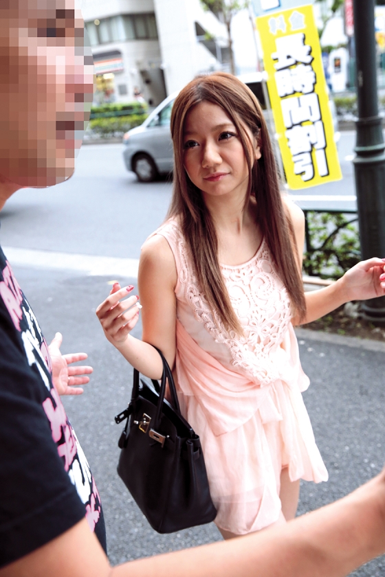 ギャルをハメるのなんざ超簡単！口説きもお金も不要？チ●ポ一本で堕ちるギャル 15人4時間 vol.2 サンプル画像