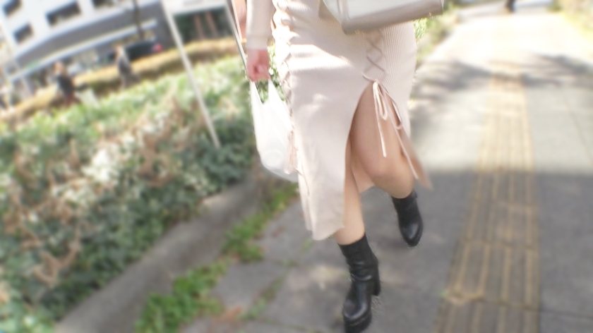 巨乳巨尻美女、こんな大人びた人が新卒でいいんですか？いいんです！ツンと上がった和風美人の顔とは打って変わって、デカ乳デカ尻の大狂乱！！服を脱ぐ前からオマ○コびしょびし… サンプル画像