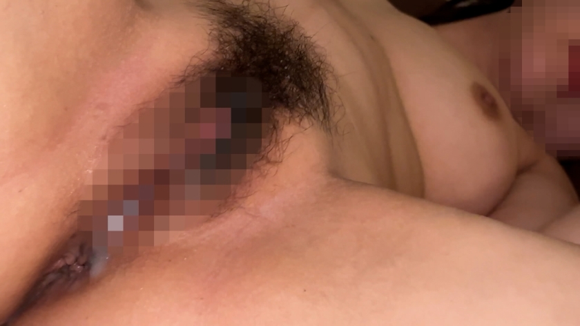 SEX自慢がしつこい銀行員で変態の親友に頼み込んで清楚なお姉さん系彼女とのSEXを撮影させてもらいました。 サンプル画像