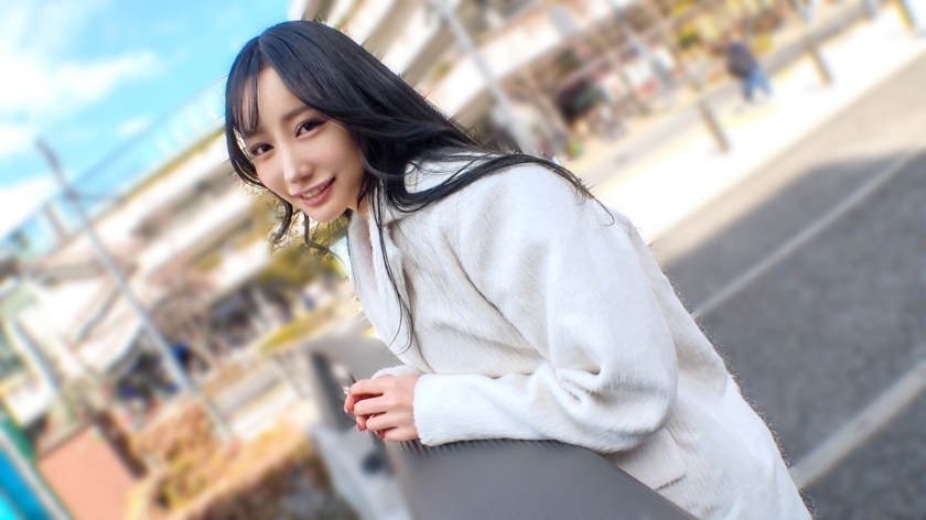 この女、、エロい！！！【えみり 大学生】男どもを振り向かすメロい女。完成されたカラダ。爆乳と神くびれを武器に男の精子を搾り取る！！ 【初撮り】ネットでAV応募→AV体… サンプル画像